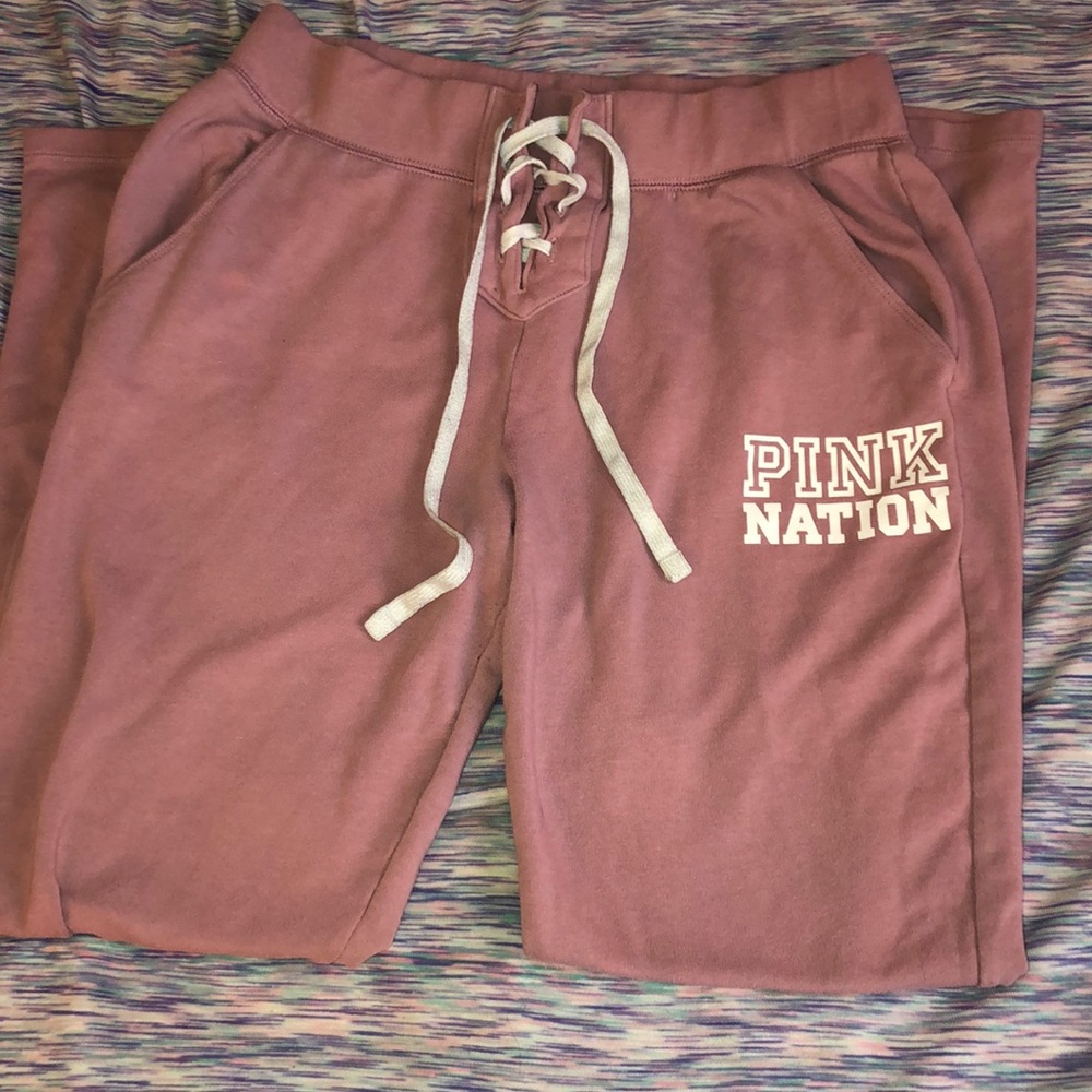 Mauve VS PINK pants
